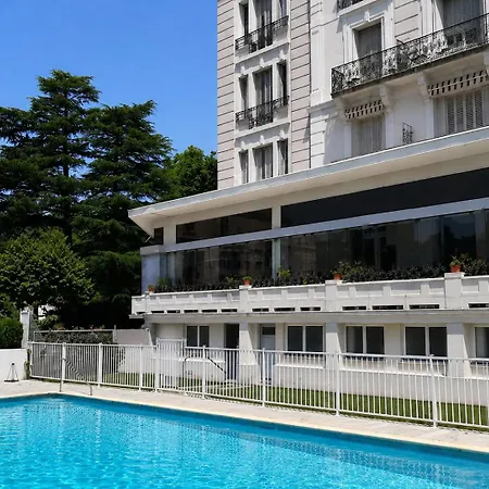 Le Riviera